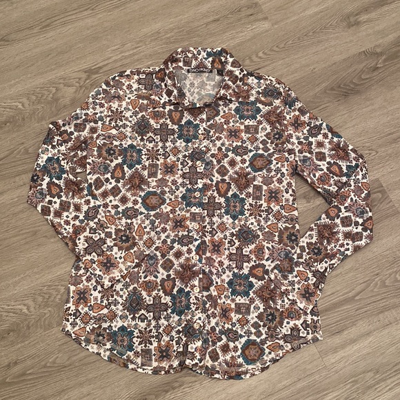 SNO SKINS Tops - Sno Skins Printed  Button Shirt  Size M